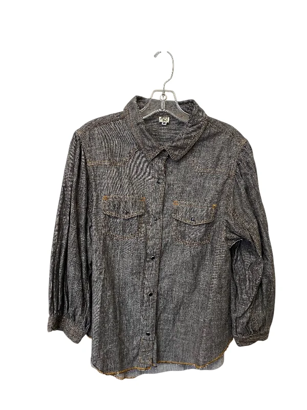 Top Long Sleeve By Ivy Jane In Grey, Size: M