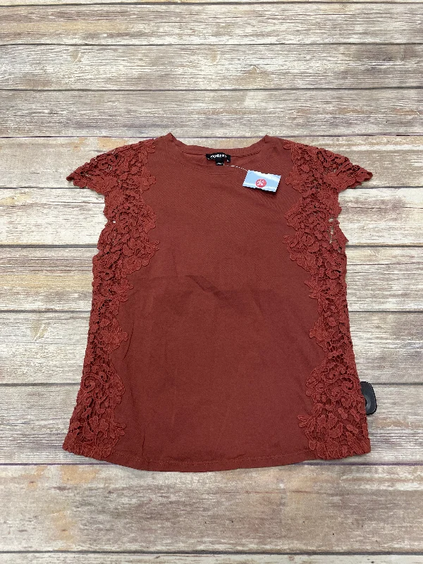 Top Short Sleeve By Express In Red, Size: S