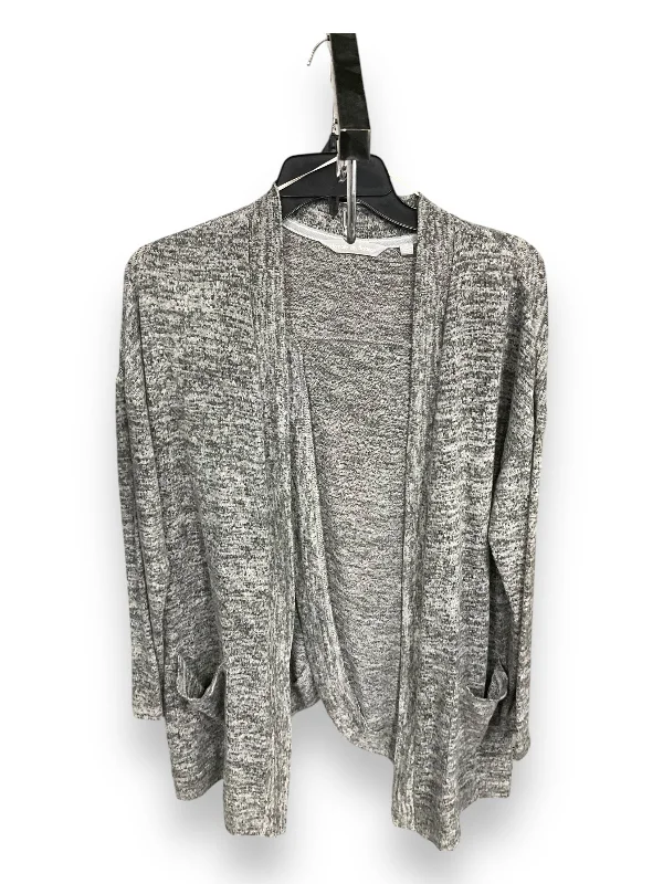 Cardigan By Clothes Mentor In Grey, Size: S