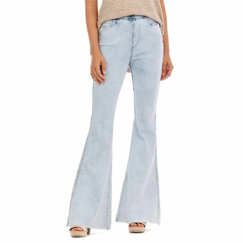 Lyla Flare High Rise Jeans In Blue